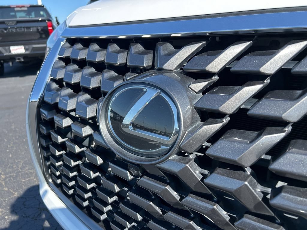Used 2021 Lexus GX 460 Luxury w/ Accessory Package AWD/4WD image 20
