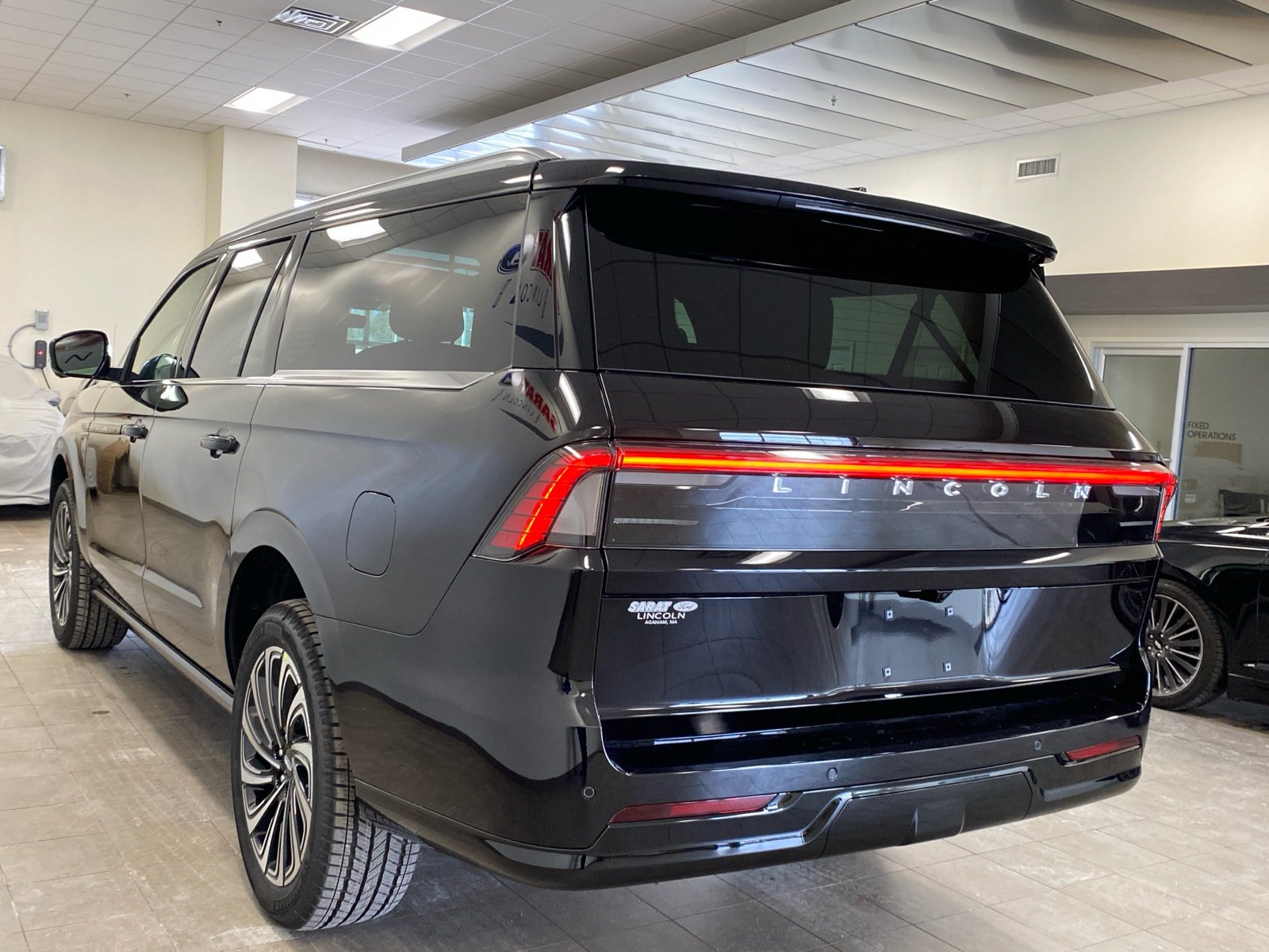 New 2026 Lincoln Navigator L Black Label AWD/4WD image 5