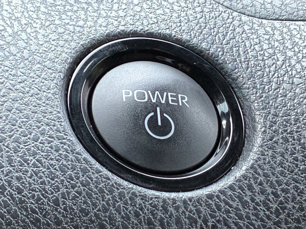 Used 2025 Toyota Camry SE FWD image 20