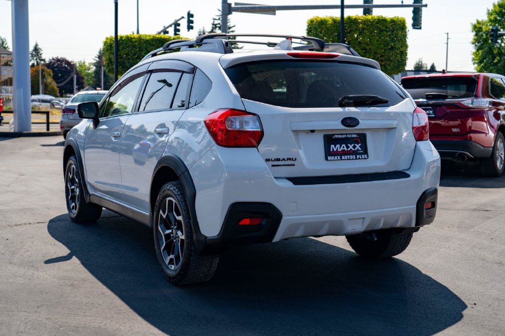 Used 2017 Subaru Crosstrek 2.0i Limited AWD/4WD image 12