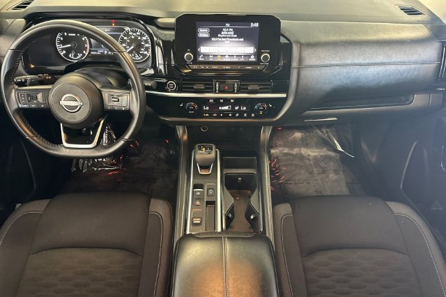 Used 2024 Nissan Pathfinder SV FWD image 15