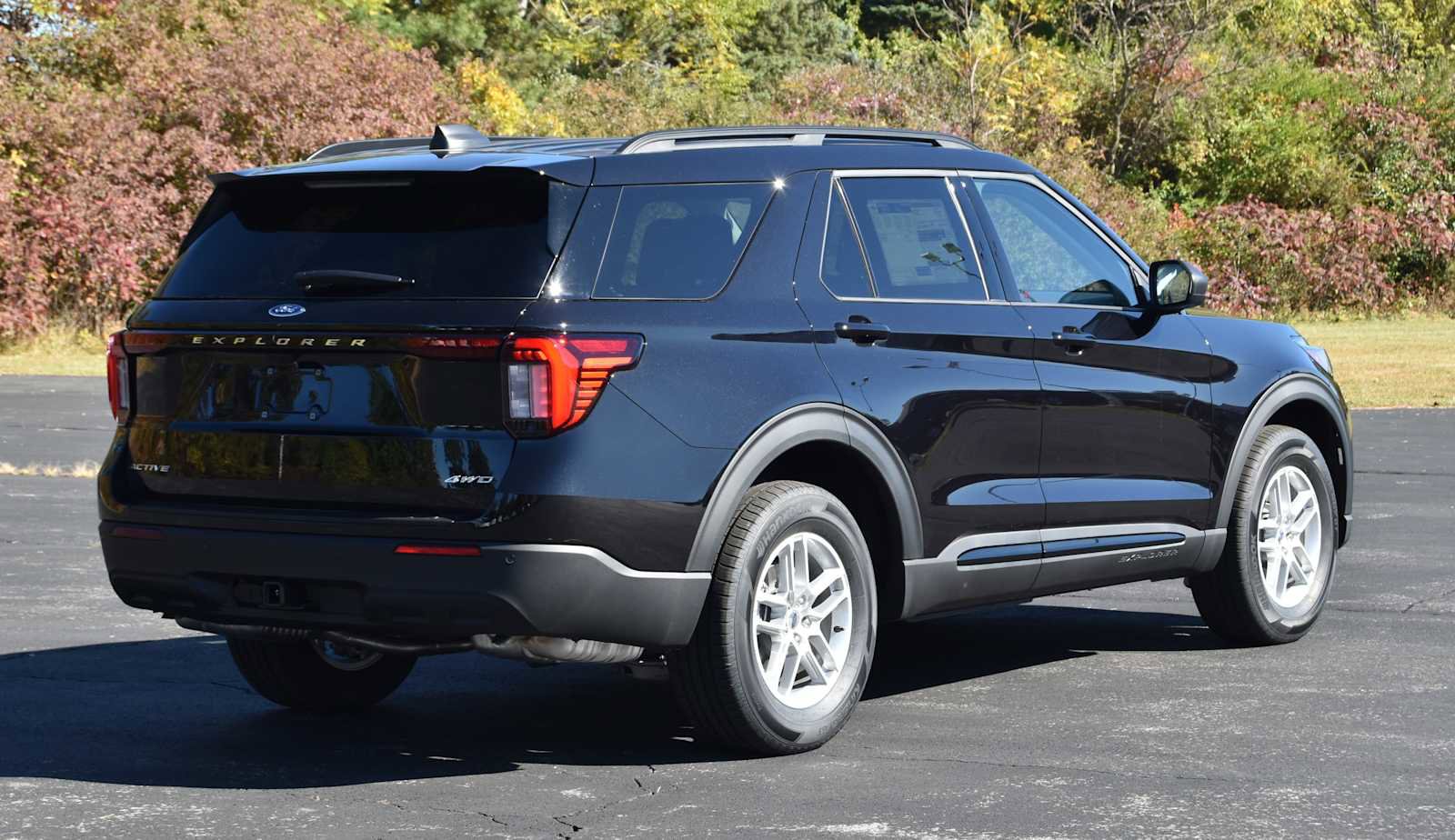 New 2026 Ford Explorer Active image 3