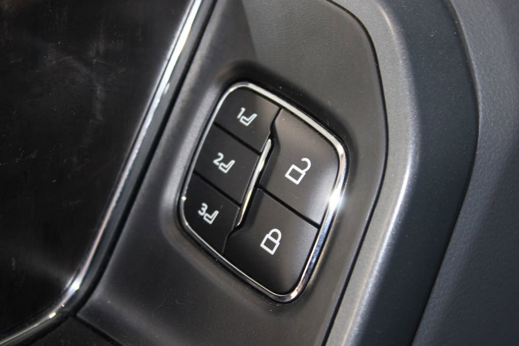 Used 2023 Ford F150 Lariat image 30