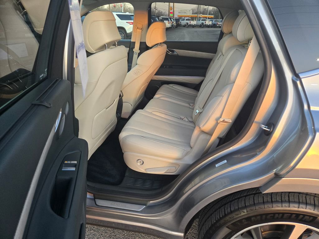 Used 2025 Genesis GV80 3.5T Advanced image 8