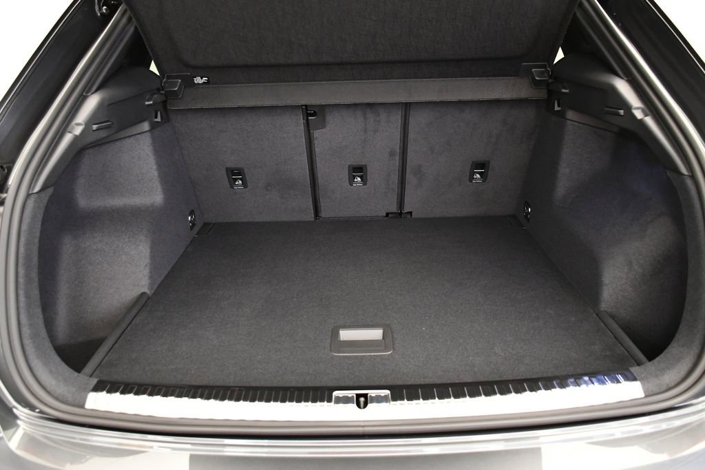 Used 2025 Audi Q3 2.0T Premium Plus w/ Premium Plus Package image 57