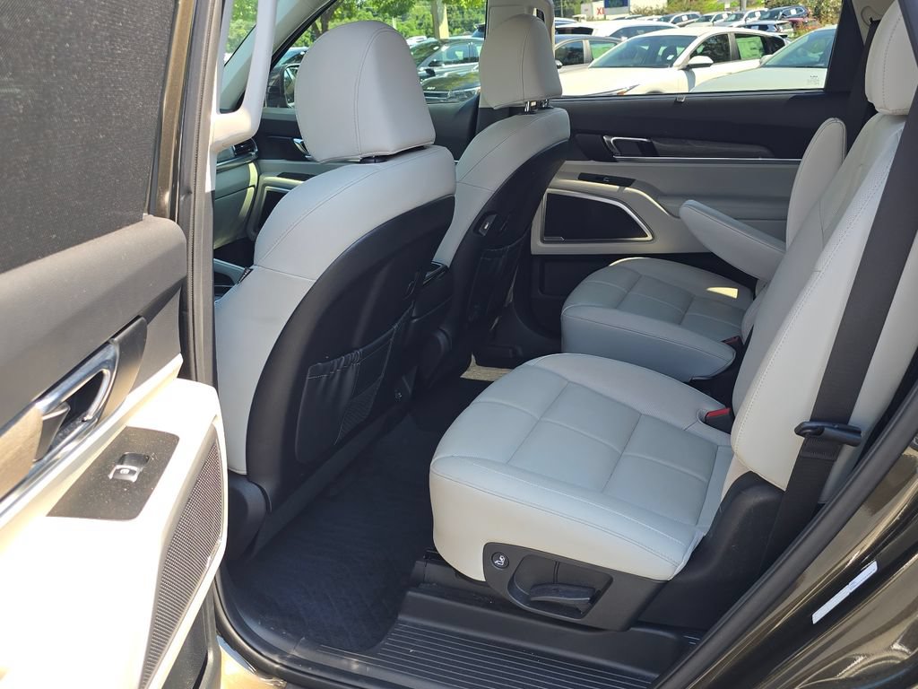 Used 2022 Kia Telluride EX w/ EX Premium Package AWD/4WD image 10