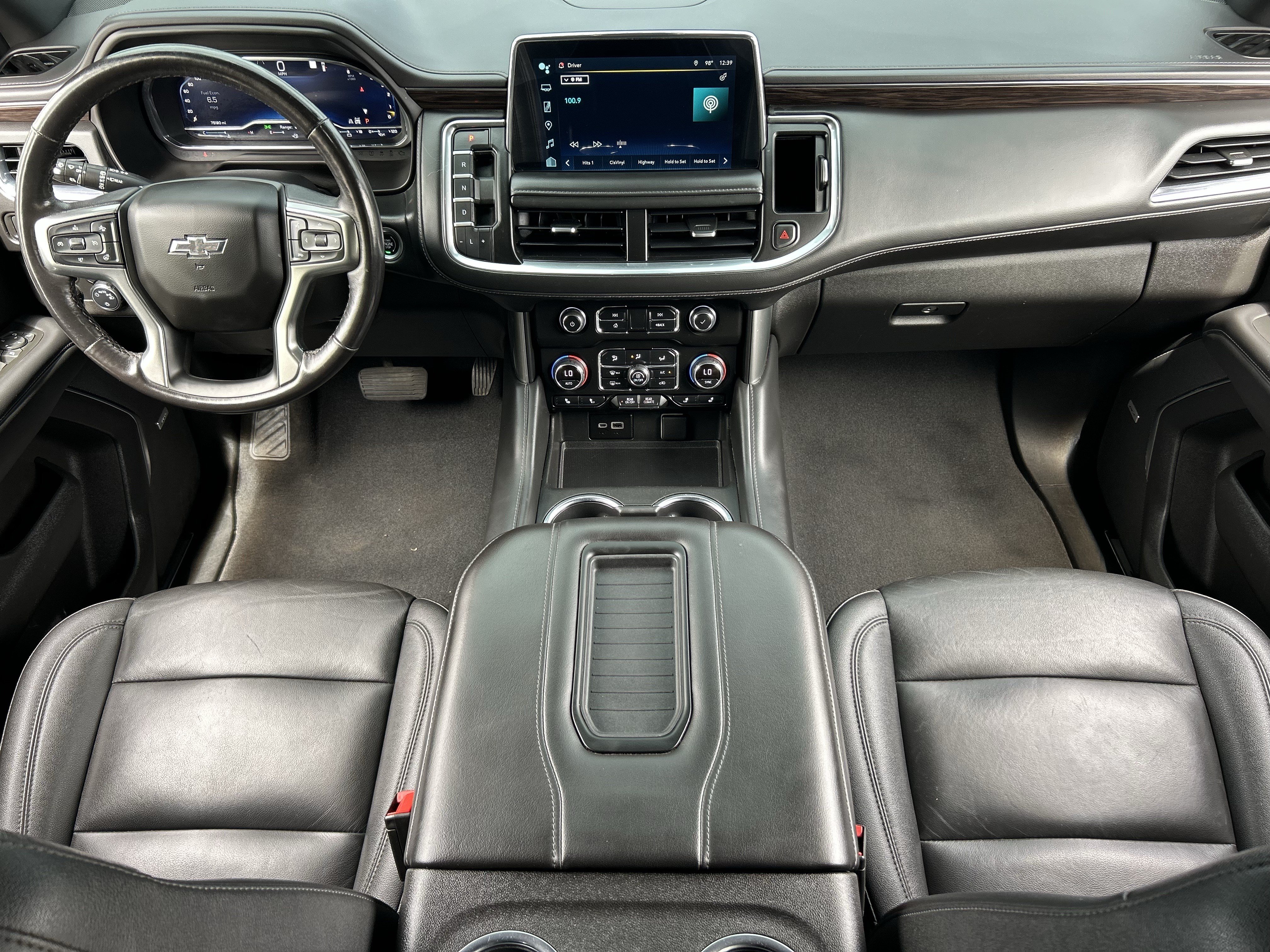 Used 2022 Chevrolet Tahoe Z71 w/ Luxury Package AWD/4WD image 13
