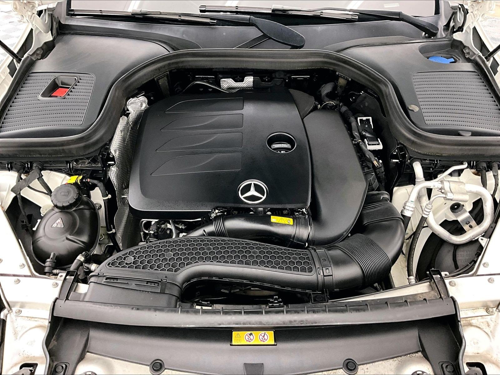 Certified 2023 Mercedes-Benz GLC 300 4MATIC Coupe image 9