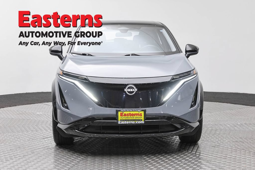 Used 2023 Nissan Ariya FWD image 2