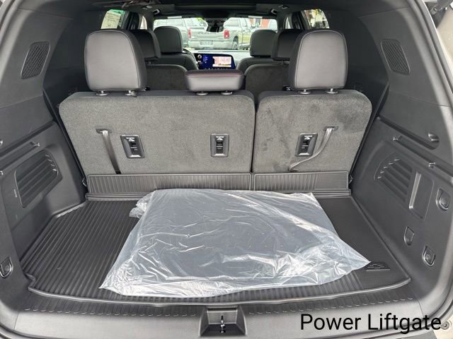 New 2026 Chevrolet Traverse Z71 w/ Enhanced Driving Package AWD/4WD image 46
