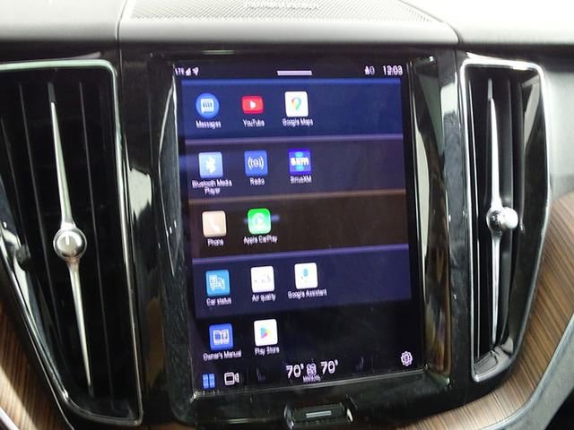 Used 2023 Volvo XC60 B5 Plus image 41