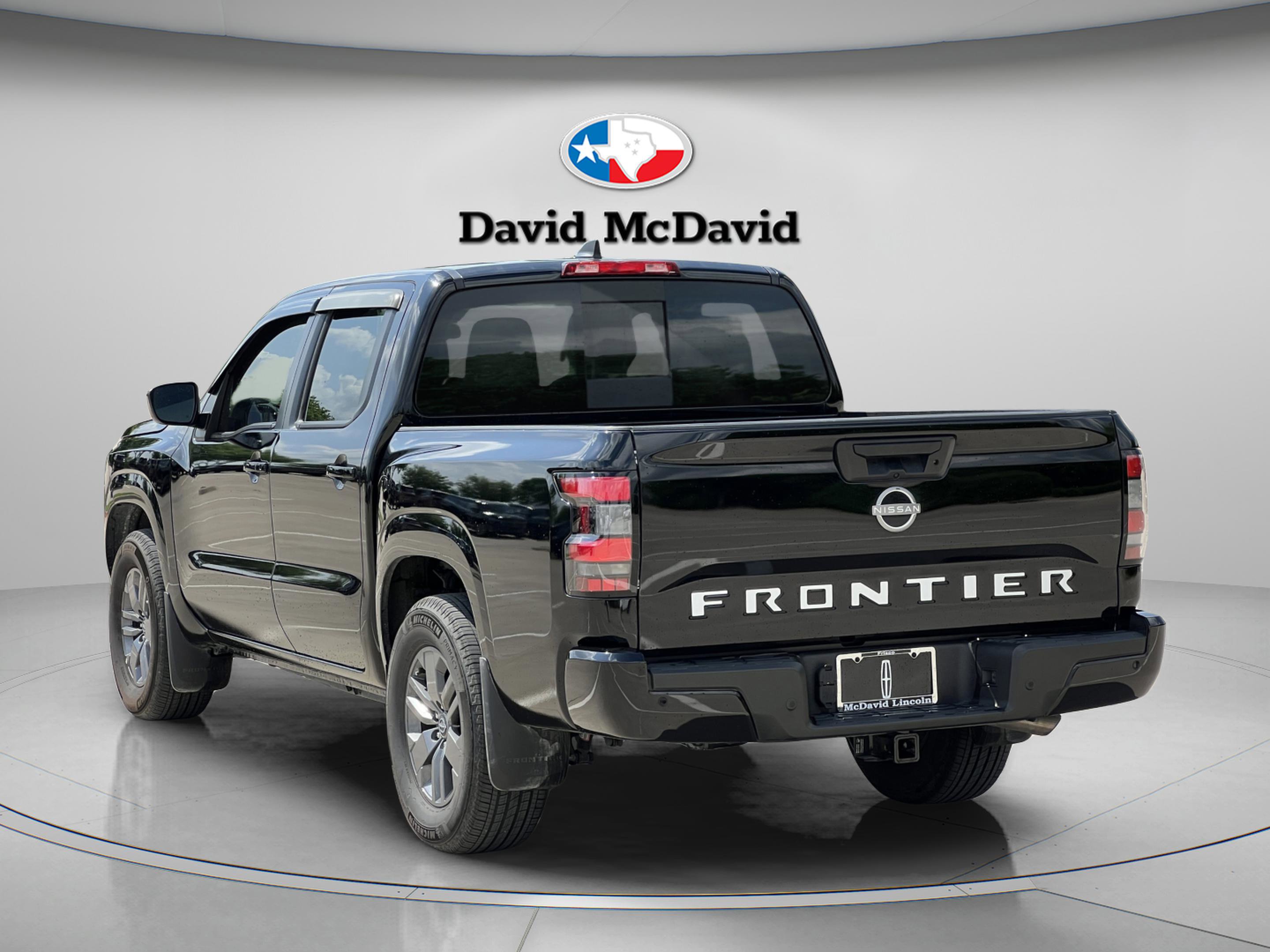 Used 2025 Nissan Frontier SV w/ SV Convenience Package RWD image 5