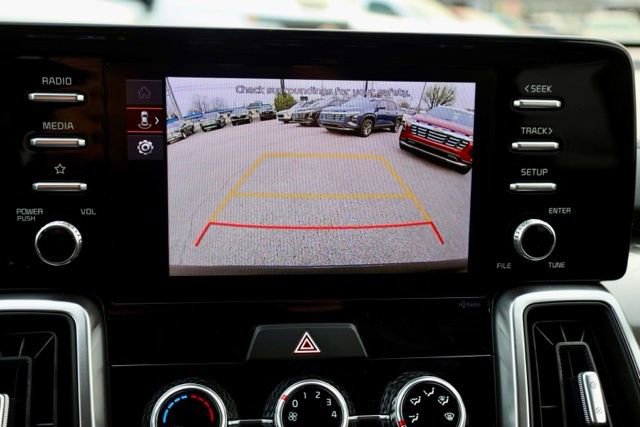 Used 2022 Kia Sorento LX image 5