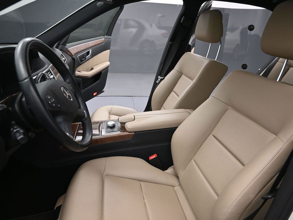 Used 2012 Mercedes-Benz E 350 BlueTEC Sedan image 16