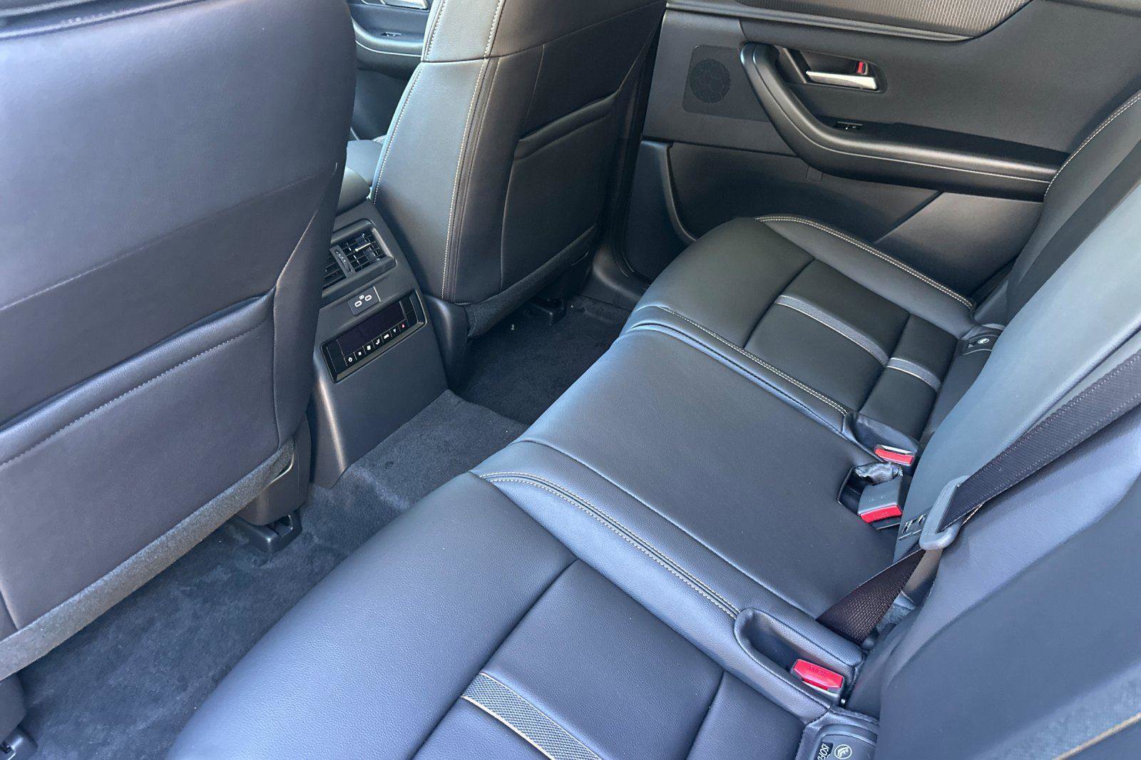 New 2026 MAZDA CX-90 3.3 Turbo w/ Select Package image 11