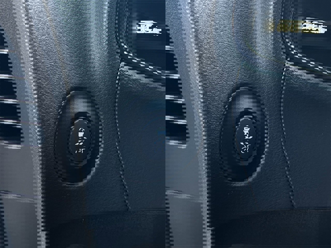 Certified 2024 Nissan Z Performance w/ Floor Mat Package image 24