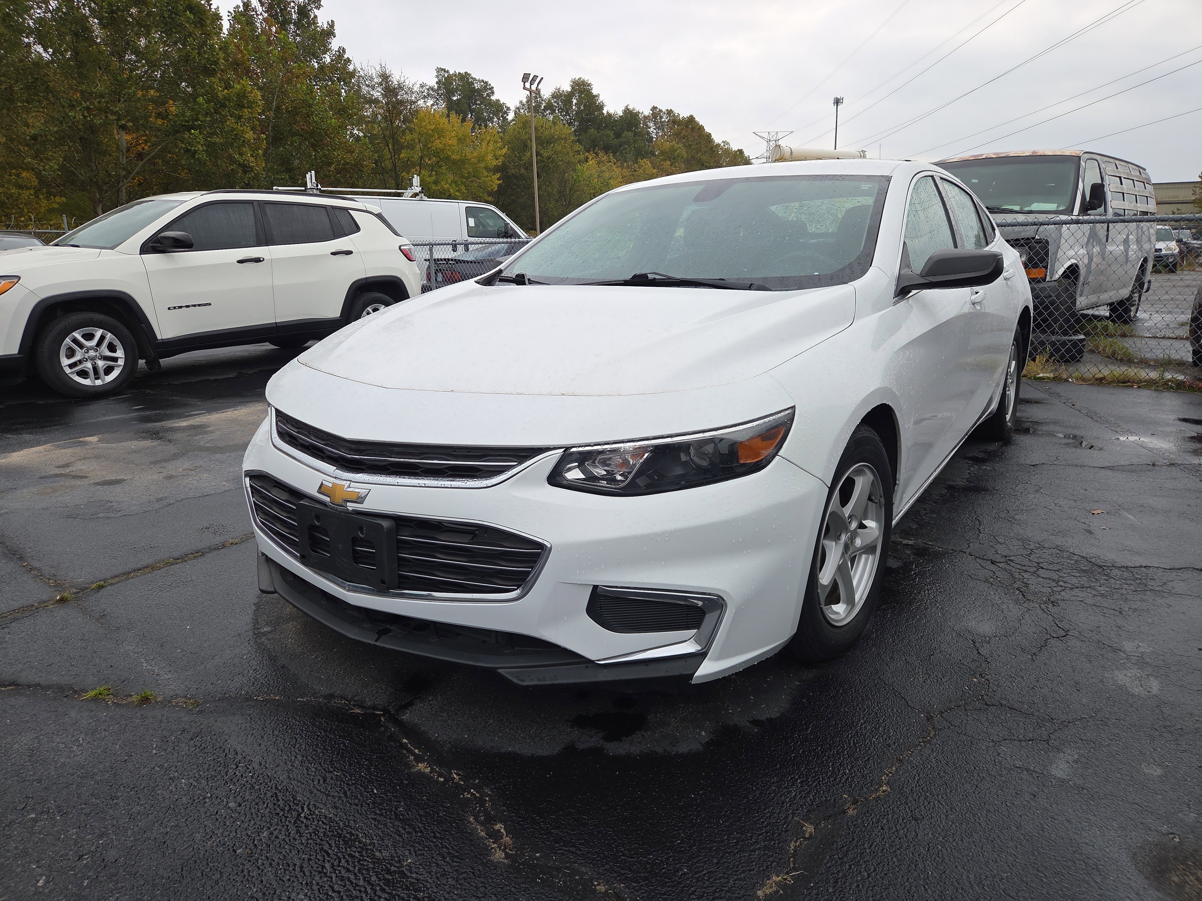 Used 2018 Chevrolet Malibu LS FWD image 1