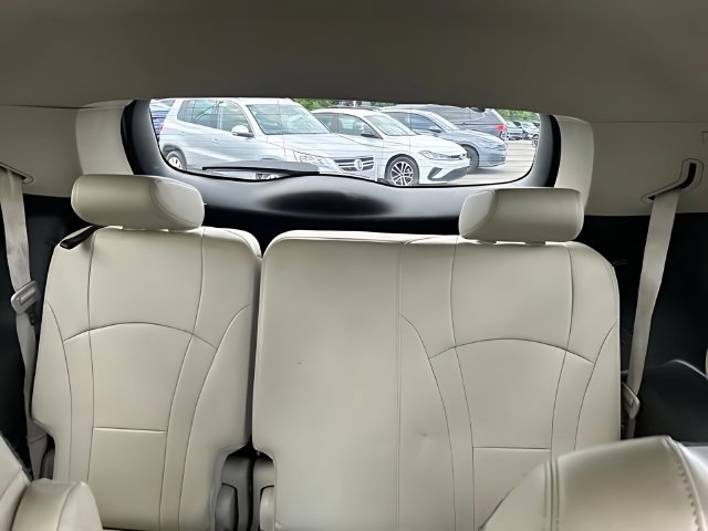 Used 2019 Buick Enclave Essence FWD image 17