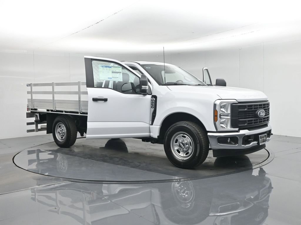 New 2026 Ford F250 XL w/ XL Chrome Package image 32