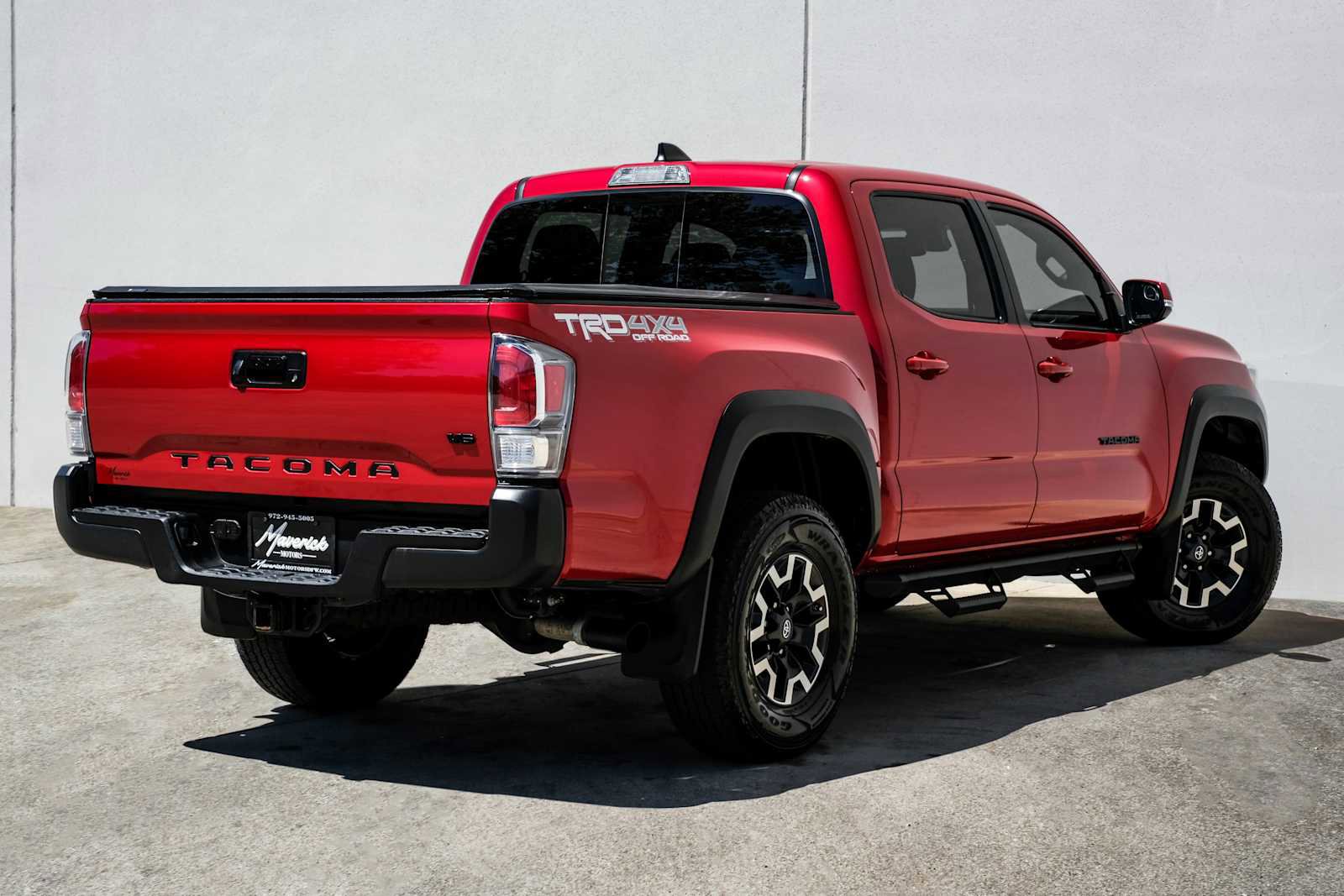Used 2021 Toyota Tacoma TRD Off-Road AWD/4WD image 8