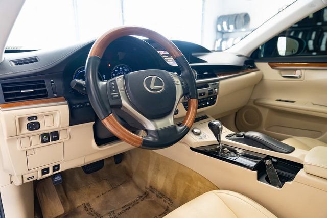Used 2013 Lexus ES 300h w/ Premium Pkg image 23