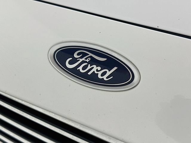 Used 2020 Ford Fusion SE FWD image 32