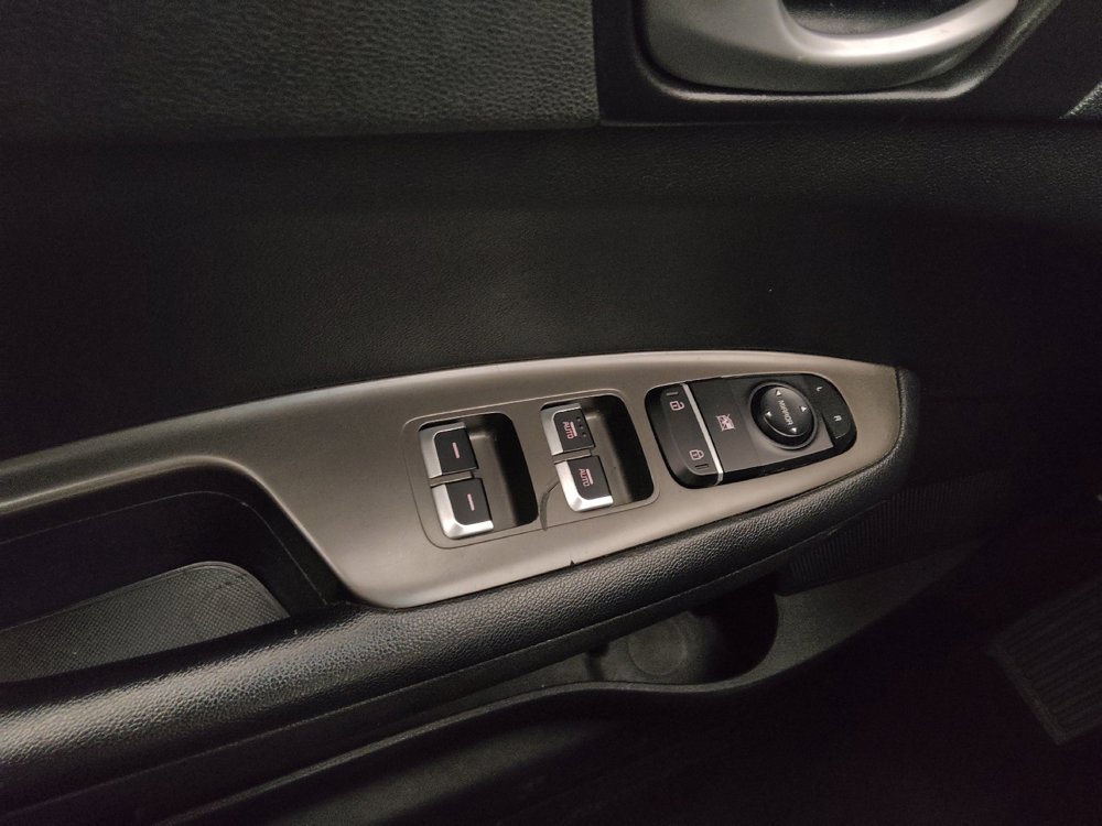 Used 2019 Kia Optima S FWD image 27