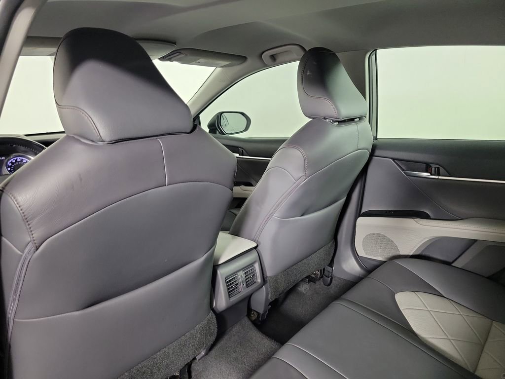 Certified 2019 Toyota Camry XLE FWD image 25