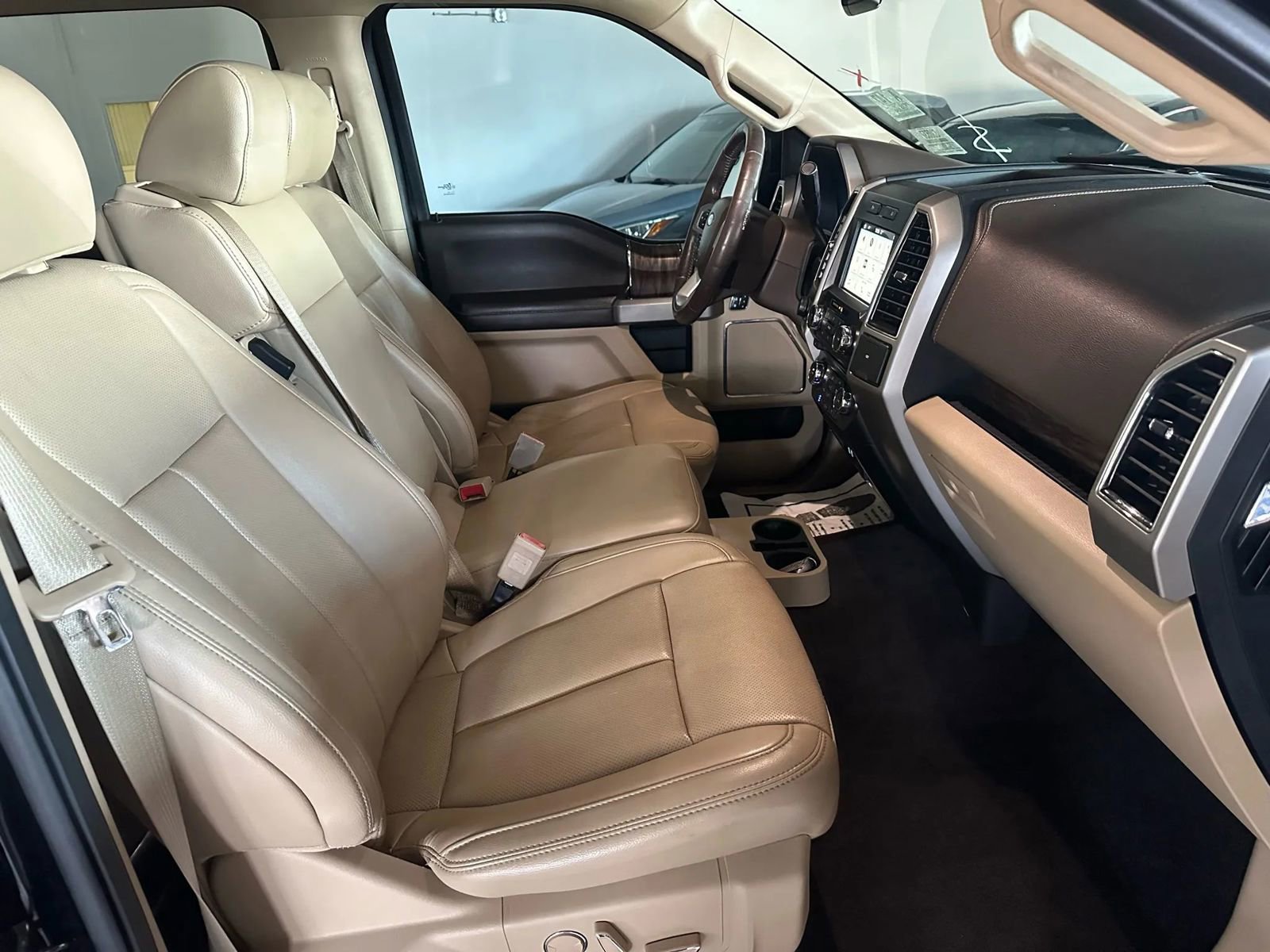 Used 2018 Ford F150 Lariat image 5
