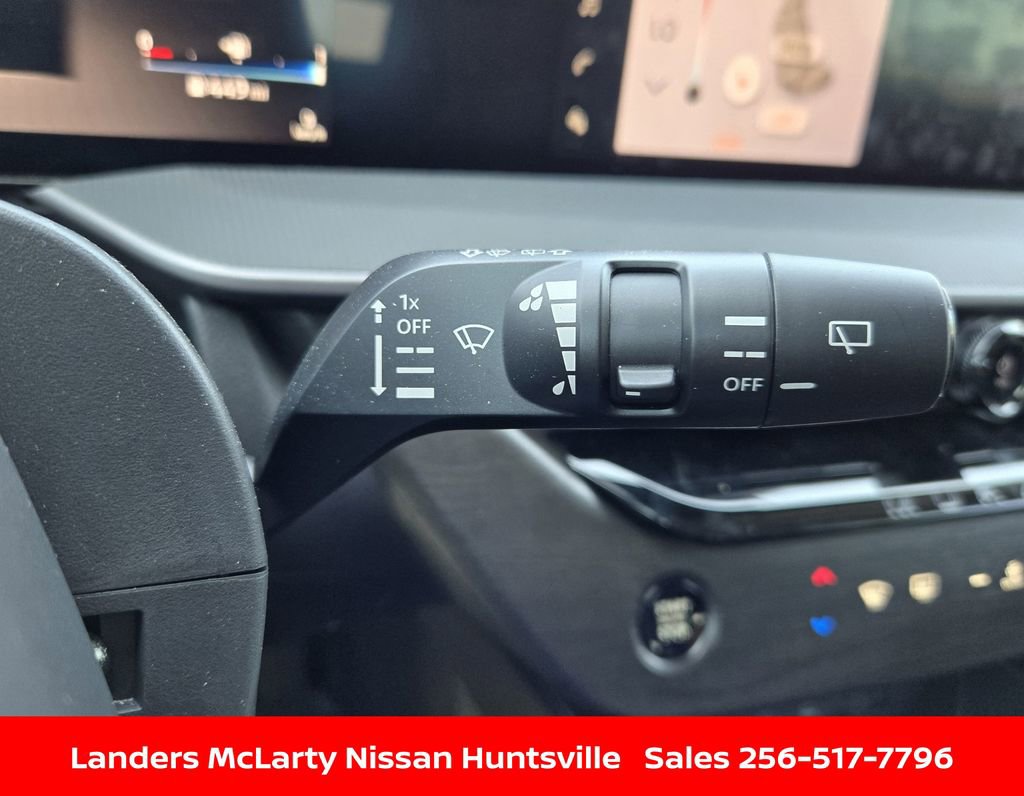Used 2025 Nissan Murano SV AWD/4WD image 23