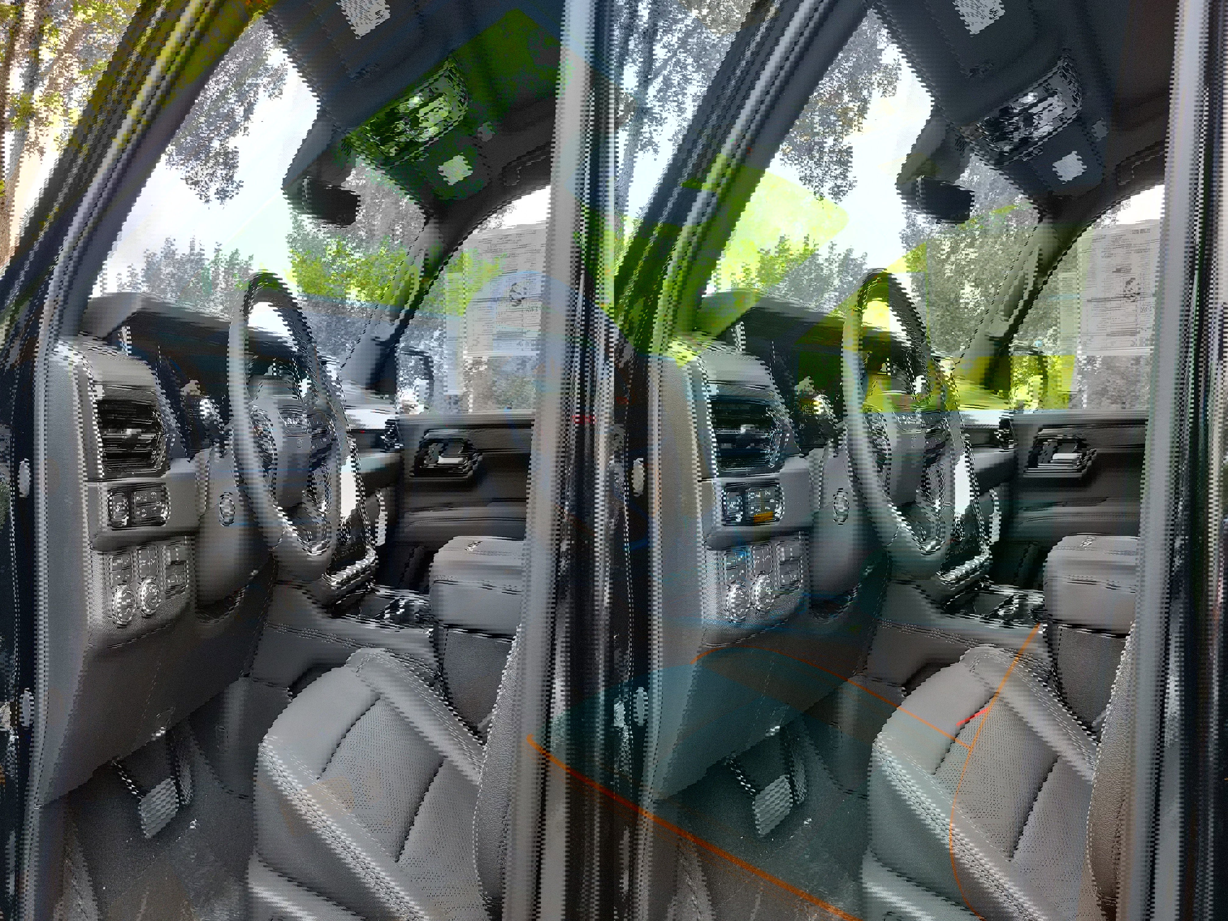 New 2026 GMC Yukon XL AT4 w/ AT4 Premium Plus Package image 9