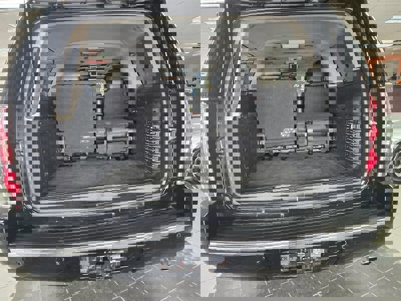 Used 2013 GMC Yukon XL Denali image 35