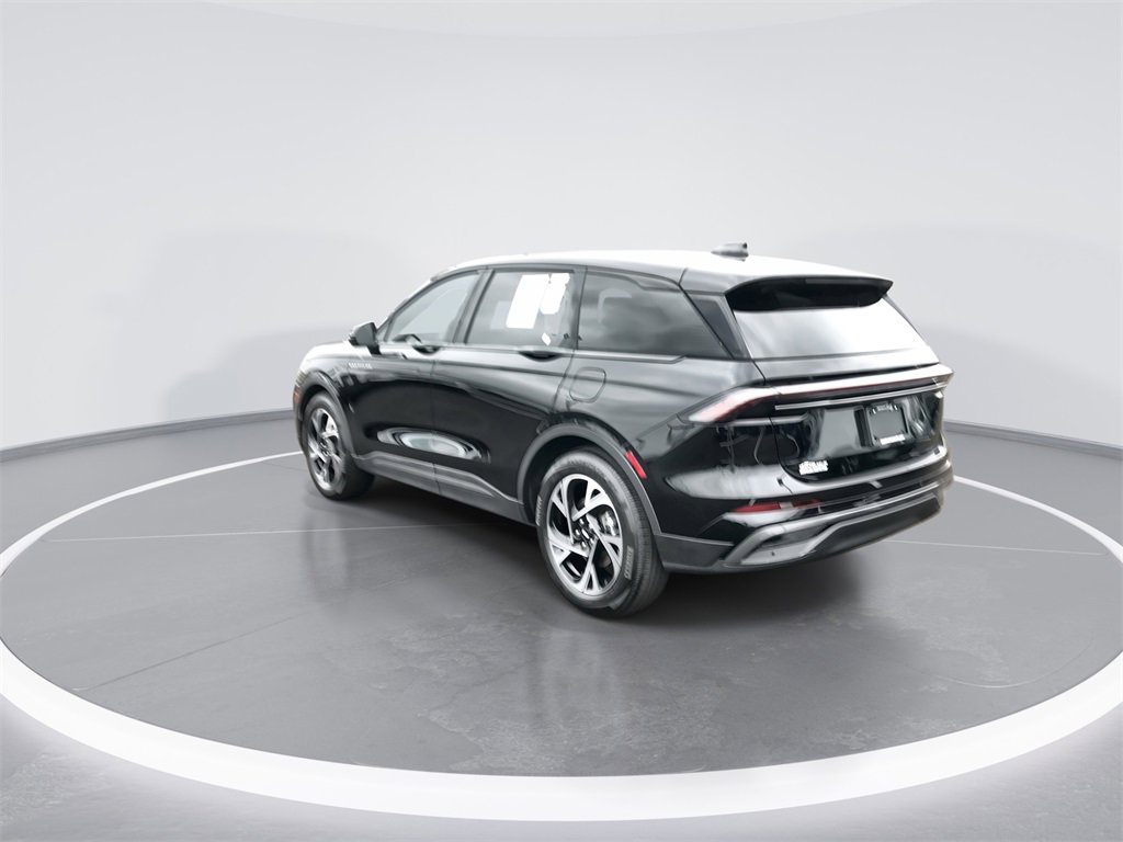 Used 2025 Lincoln Nautilus Premier w/ Jet Appearance Package image 6