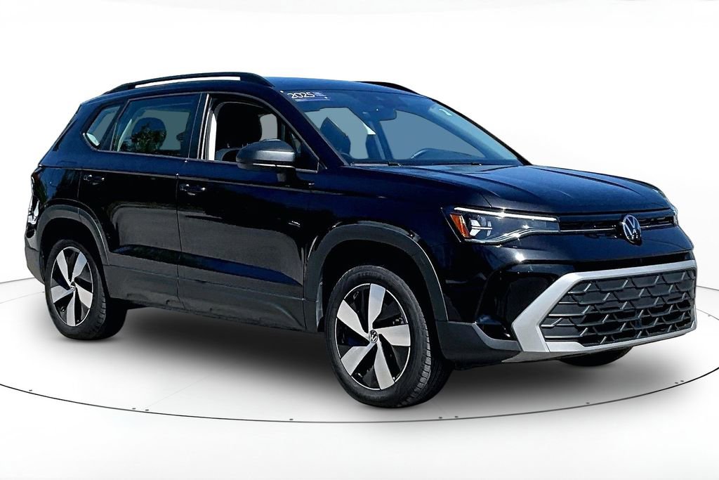 Used 2025 Volkswagen Taos S image 1