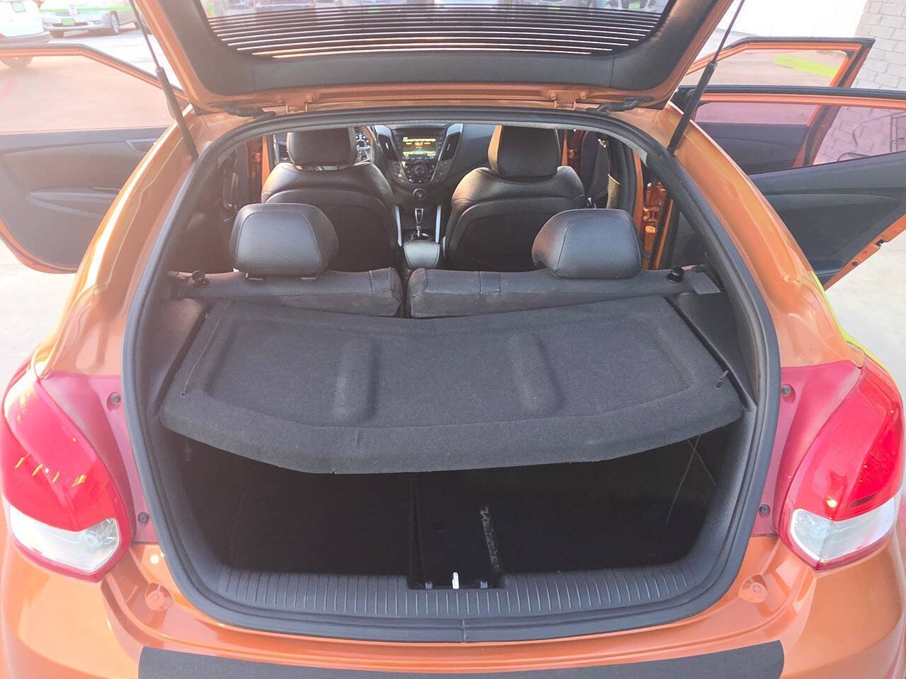 Used 2015 Hyundai Veloster Turbo FWD image 43