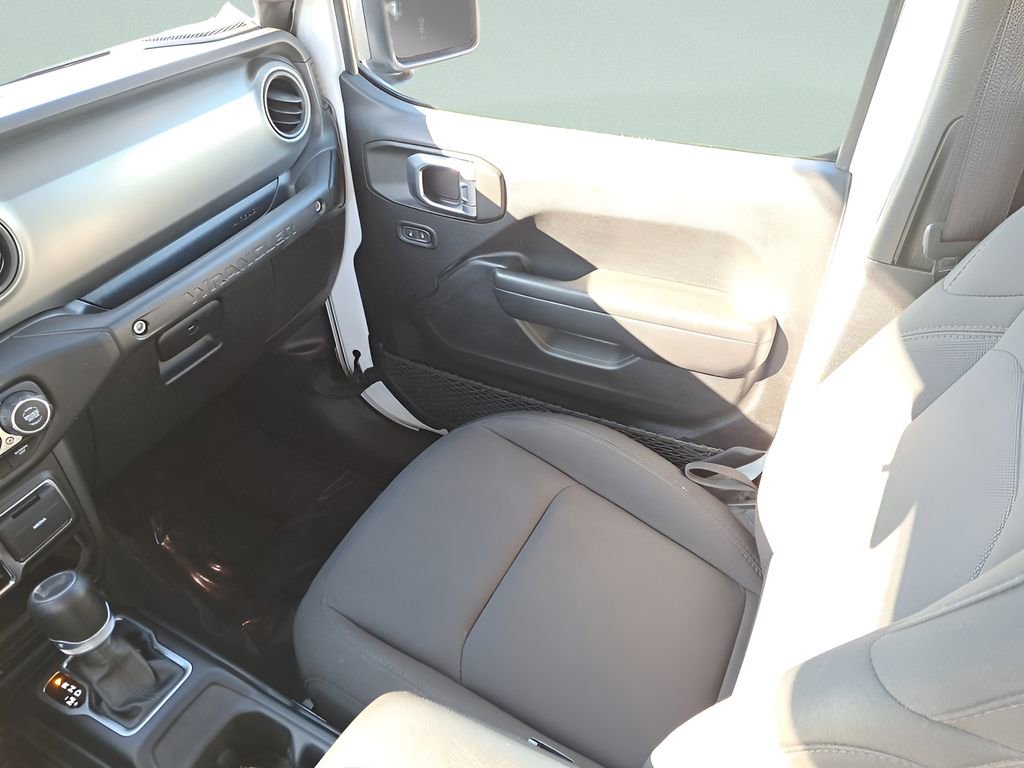 Used 2023 Jeep Wrangler Unlimited Sport image 11