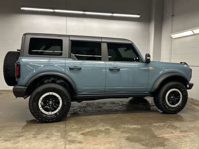 Used 2023 Ford Bronco Badlands image 3