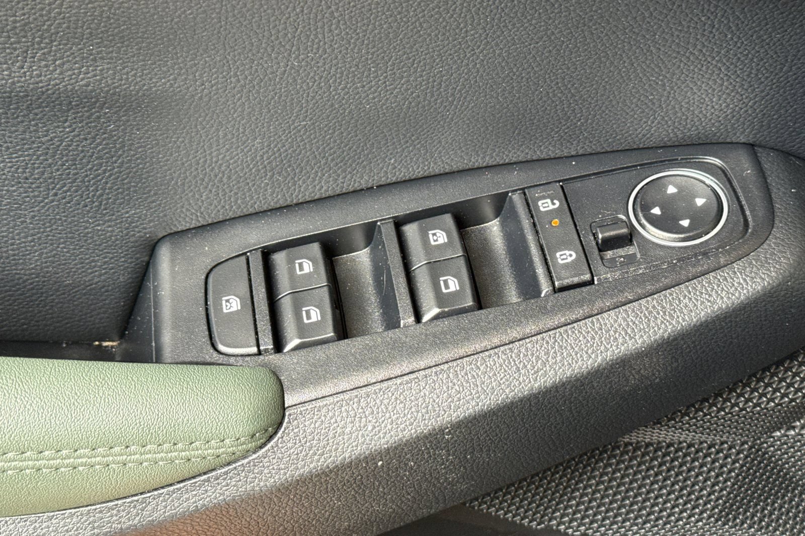 Used 2024 Kia Seltos SX w/ SX Sunroof Package AWD/4WD image 14