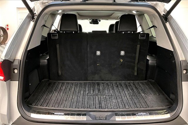 Used 2024 Toyota Grand Highlander Platinum image 40
