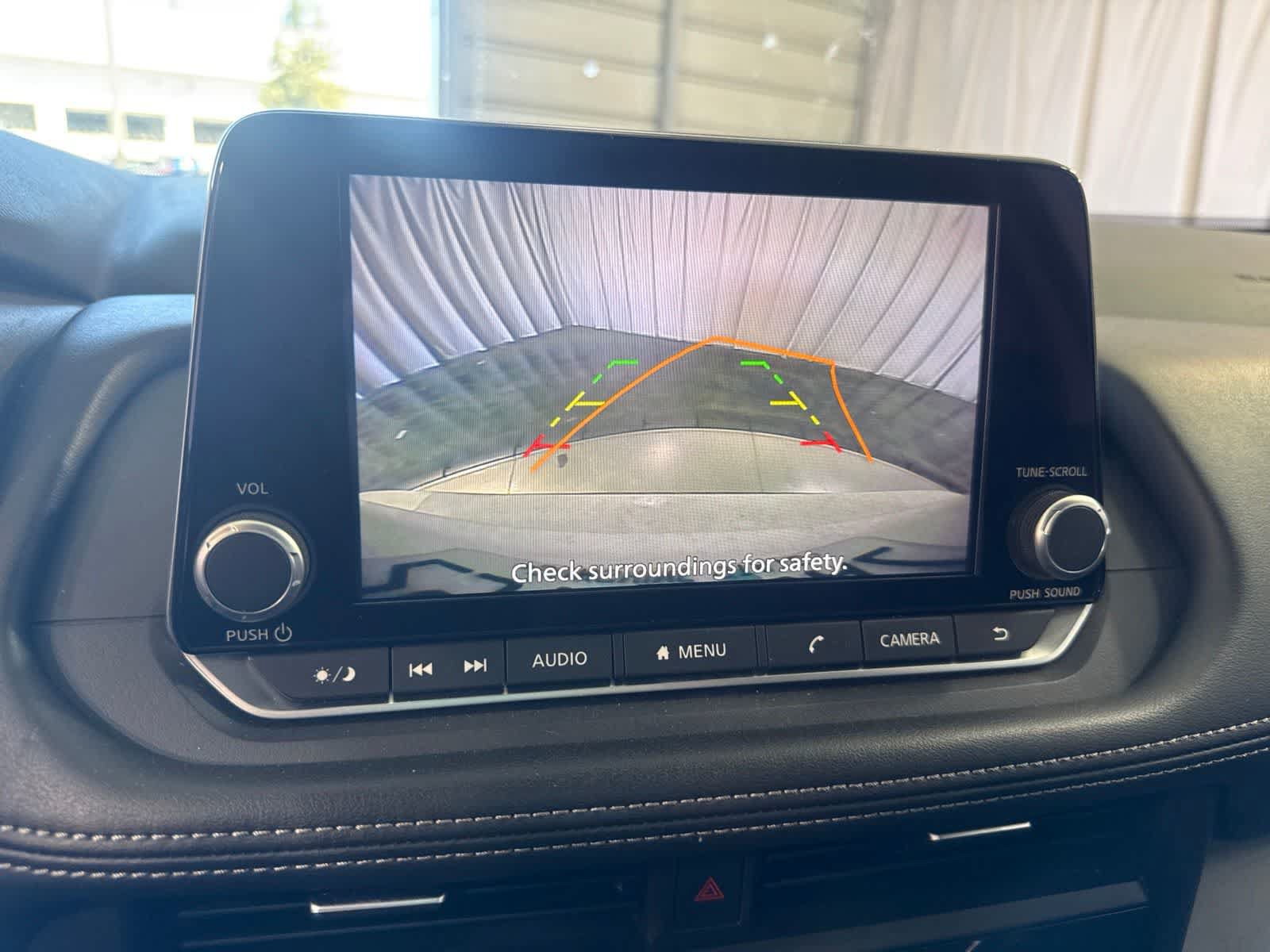 Used 2024 Nissan Rogue SV FWD image 30