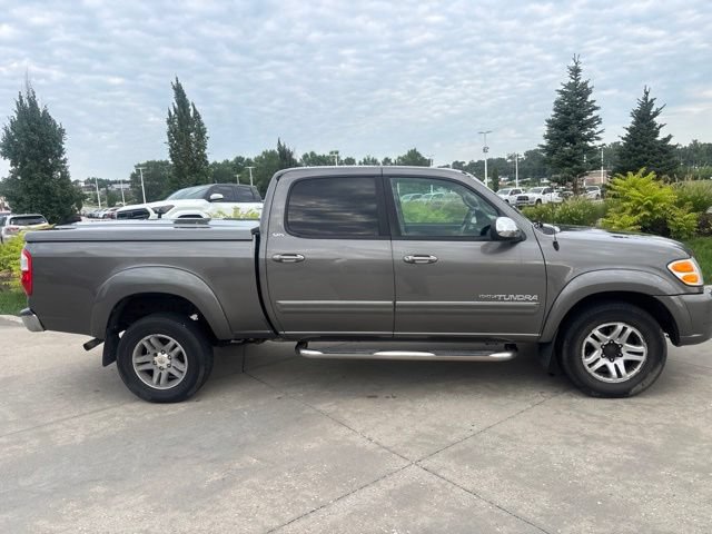 Used 2004 Toyota Tundra SR5 w/ Towing Pkg AWD/4WD image 2