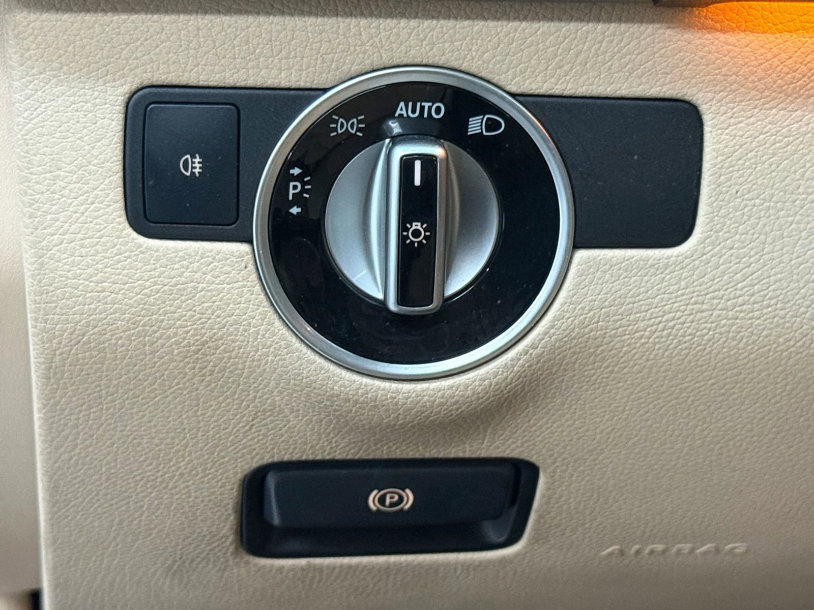 Used 2017 Mercedes-Benz GLS 450 4MATIC w/ Premium Package image 31