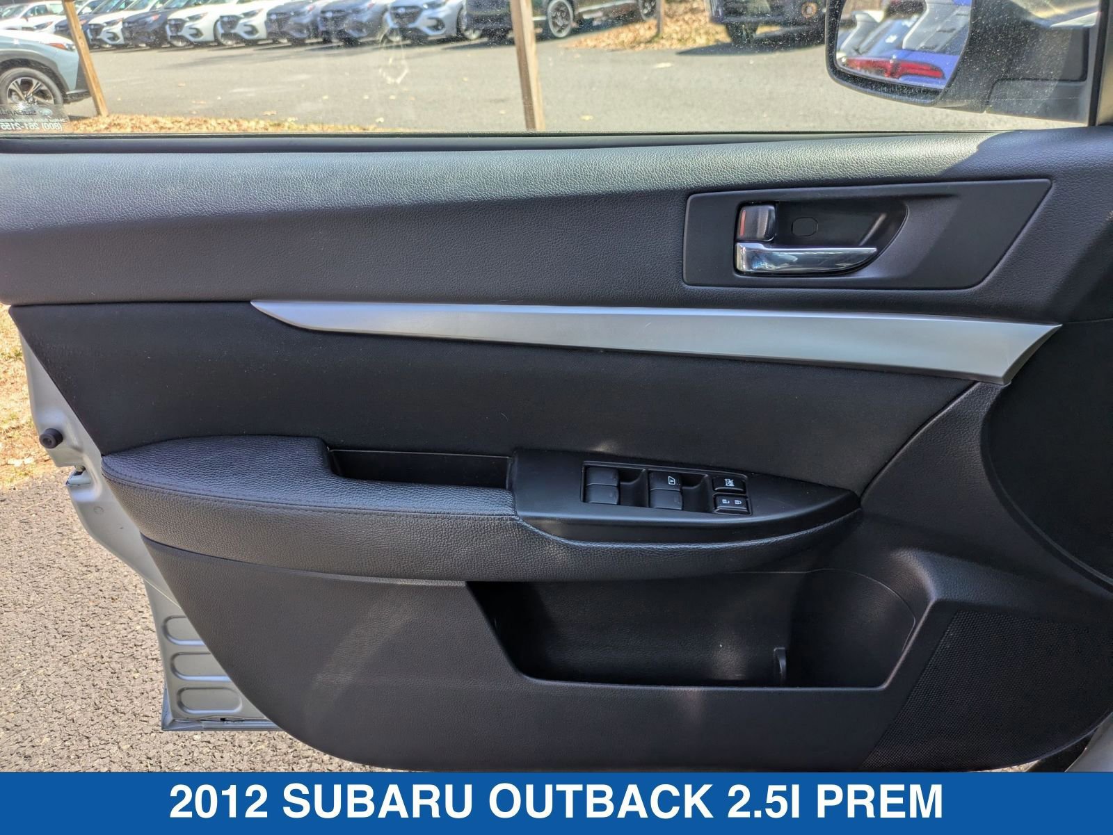 Used 2012 Subaru Outback 2.5i Premium w/ All-Weather Pkg image 12
