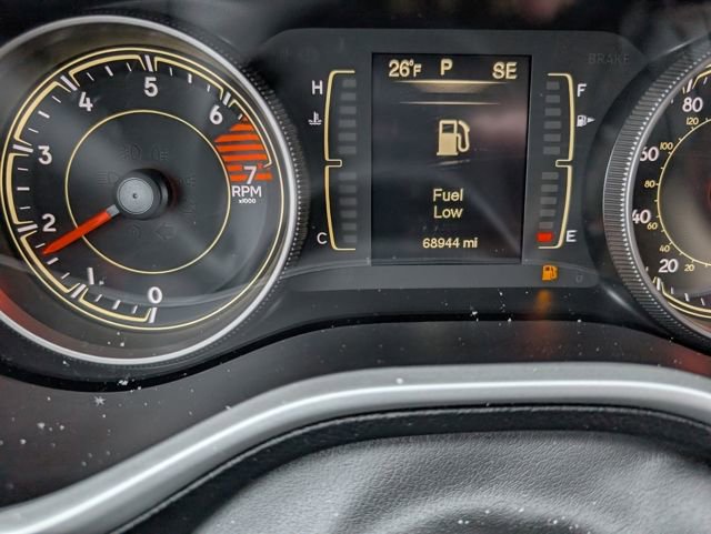 Used 2017 Jeep Cherokee Sport w/ Safety Group image 17