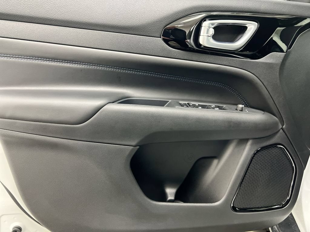 New 2026 Jeep Compass Limited AWD/4WD image 19