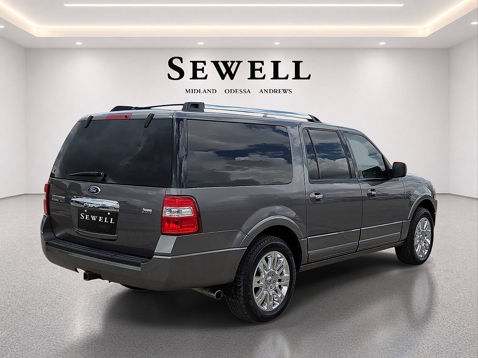 Used 2014 Ford Expedition EL Limited w/ Equipment Group 301A RWD image 4
