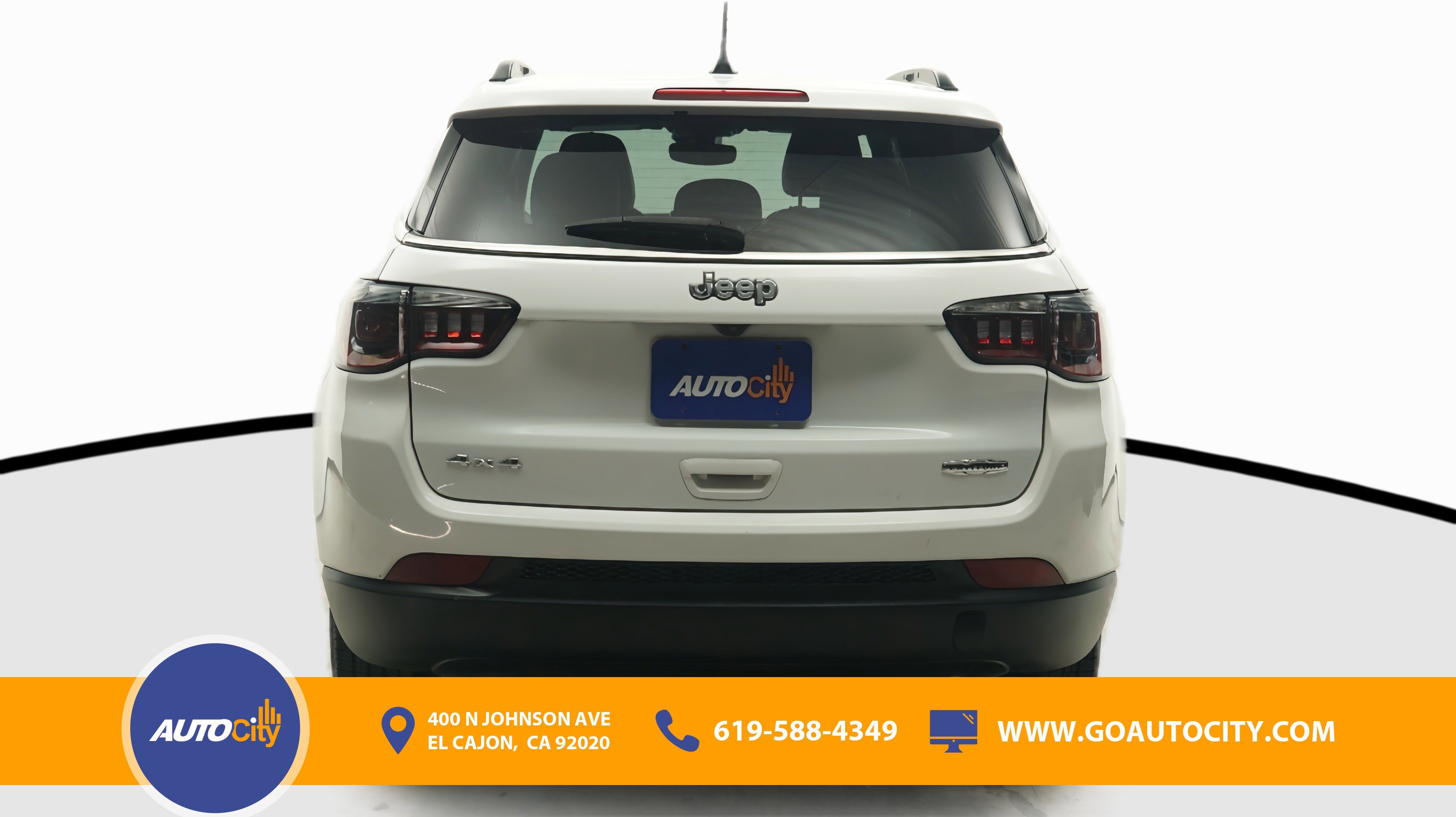 Used 2024 Jeep Compass Latitude AWD/4WD image 12
