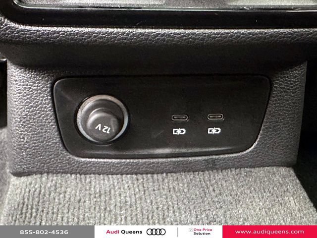 Certified 2025 Audi Q3 2.0T Premium Plus w/ Premium Plus Package AWD/4WD image 14