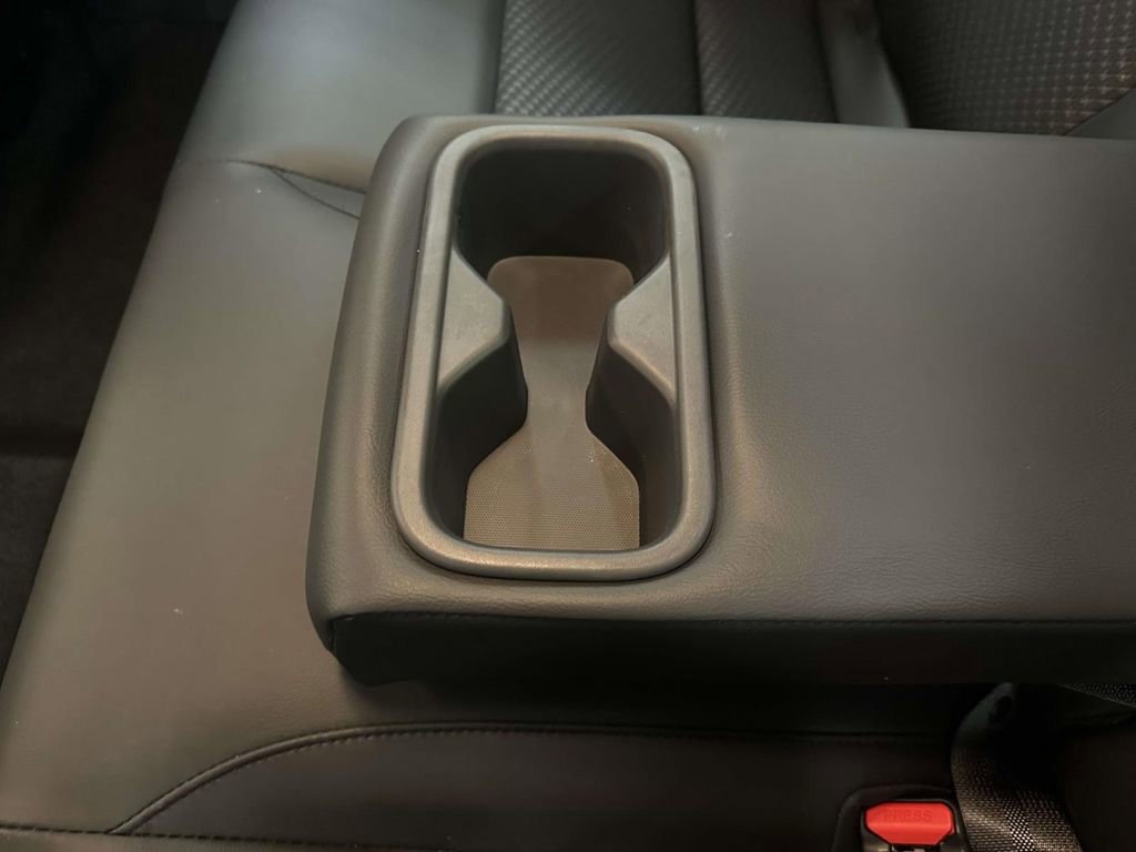 Used 2024 Nissan Altima 2.5 SR FWD image 15