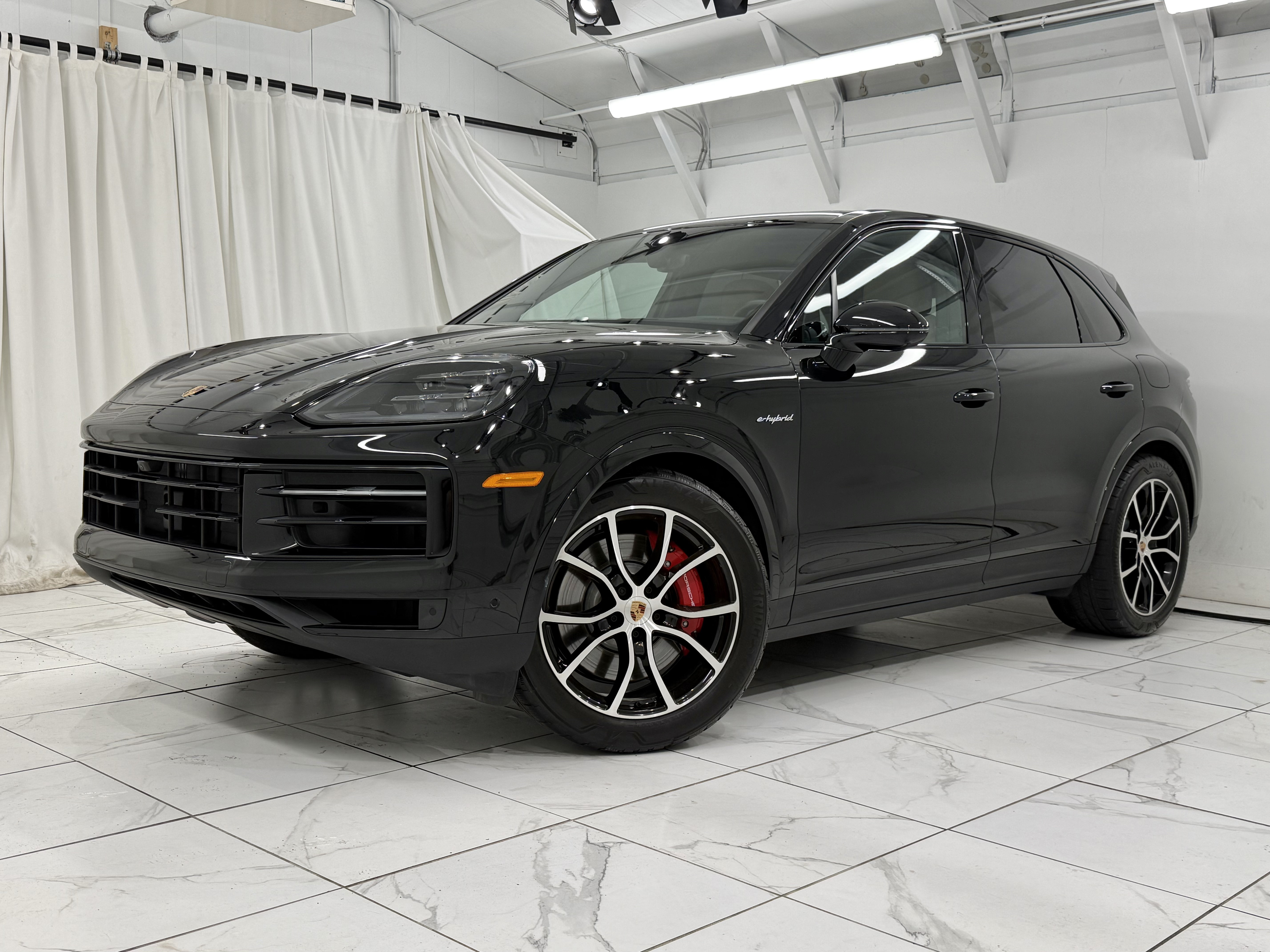 Certified 2026 Porsche Cayenne S AWD/4WD image 6